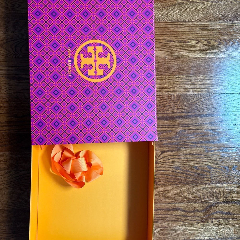 Tory Burch box/ boxes - Picture 3 of 5